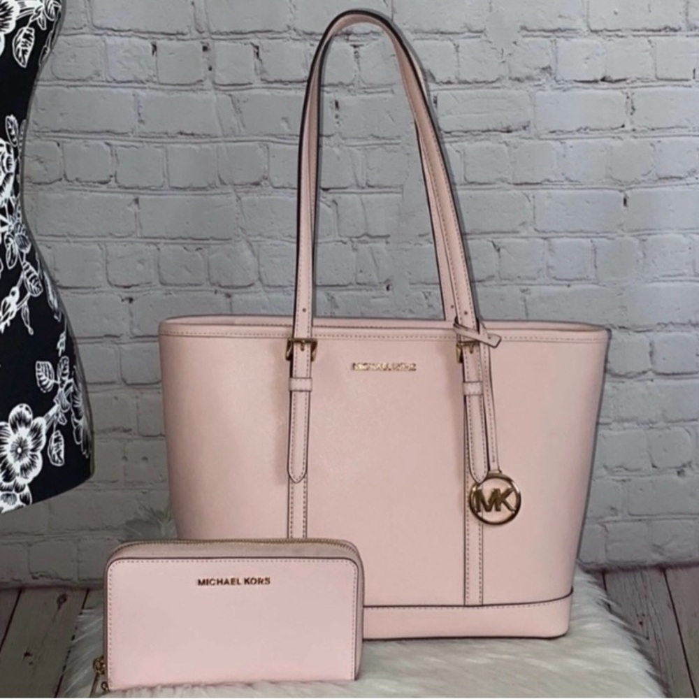 Michael Kors JET SET TRAVEL Tote/JET SET TRAVEL Wallet 2pc Set